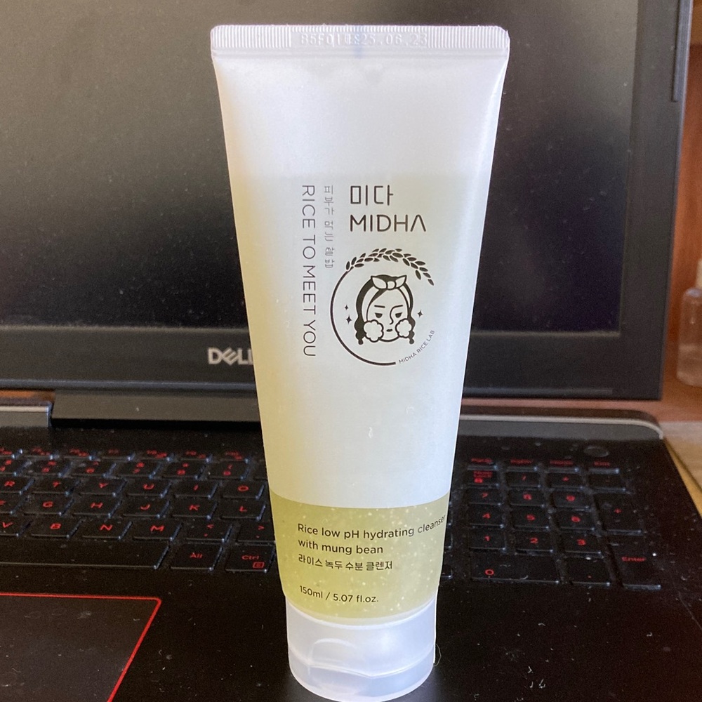 Midha Rice Low pH Hydrating Cleanser